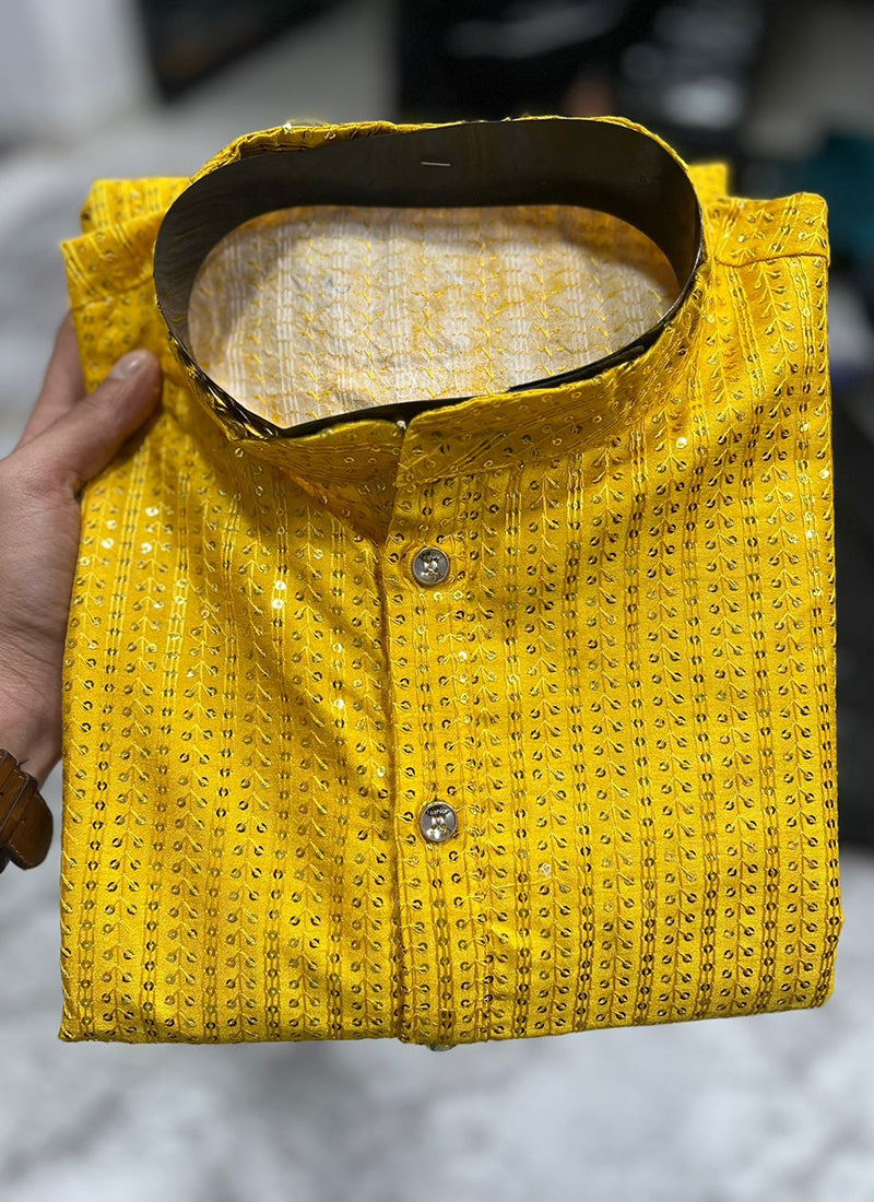 Royal Men Banglori Silk  Readymade Kurta Pyjama velmira